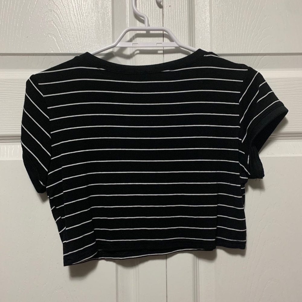 Black & White Stripped Crop Top | M
